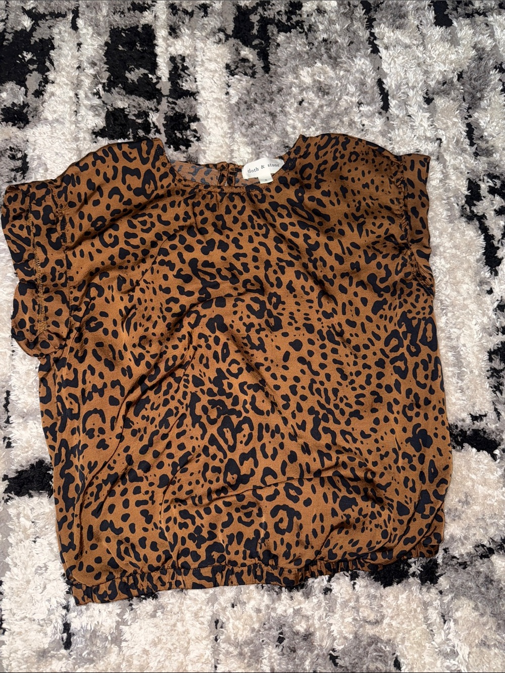 Cloth & Stone Brown and Black Leopard Print Short Sleeve Blouse
